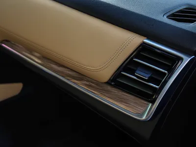 2020 ام جي ار اكس 8