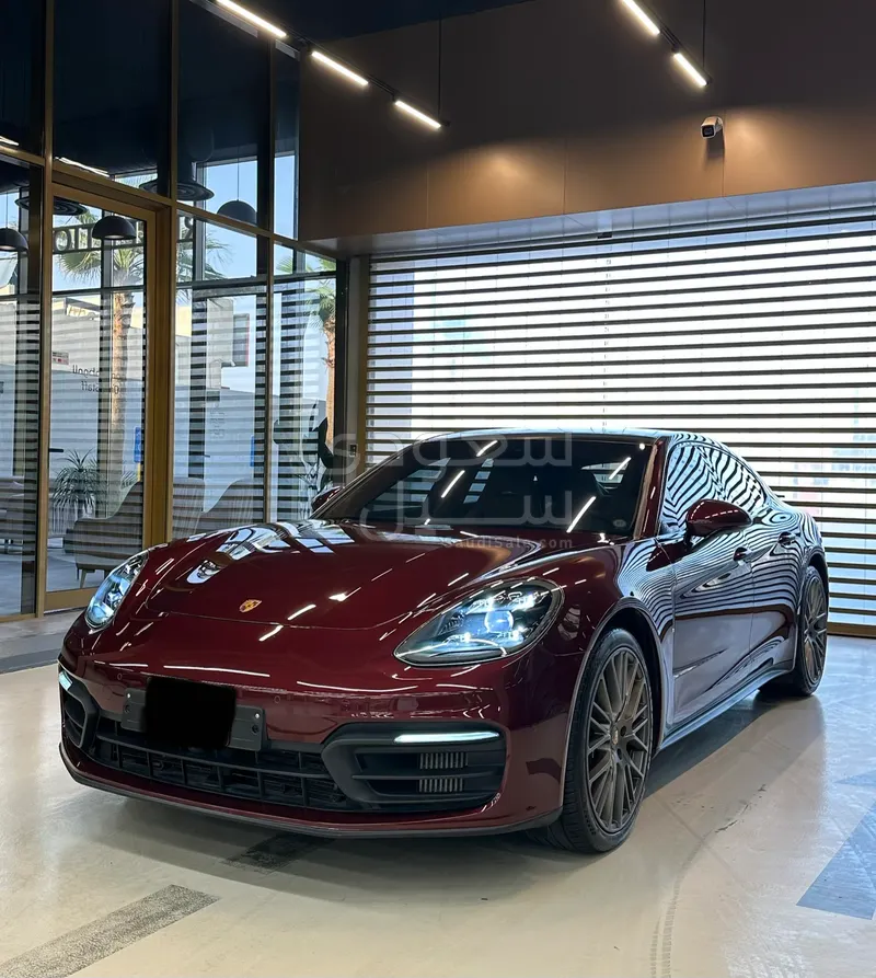 2022 بورش بانميرا بلاتنيوم اديشن