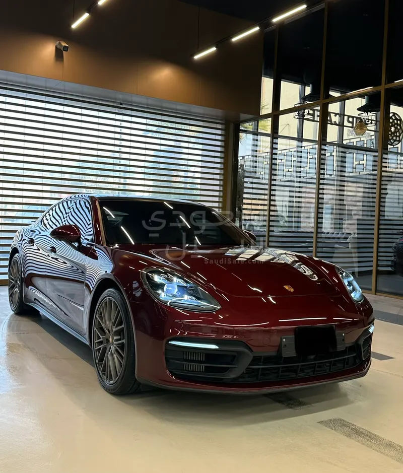 2022 بورش بانميرا بلاتنيوم اديشن