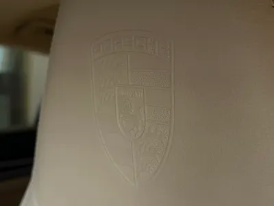 2022 بورش بانميرا بلاتنيوم اديشن