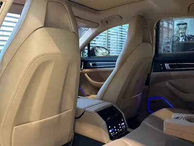 2022 بورش بانميرا بلاتنيوم اديشن