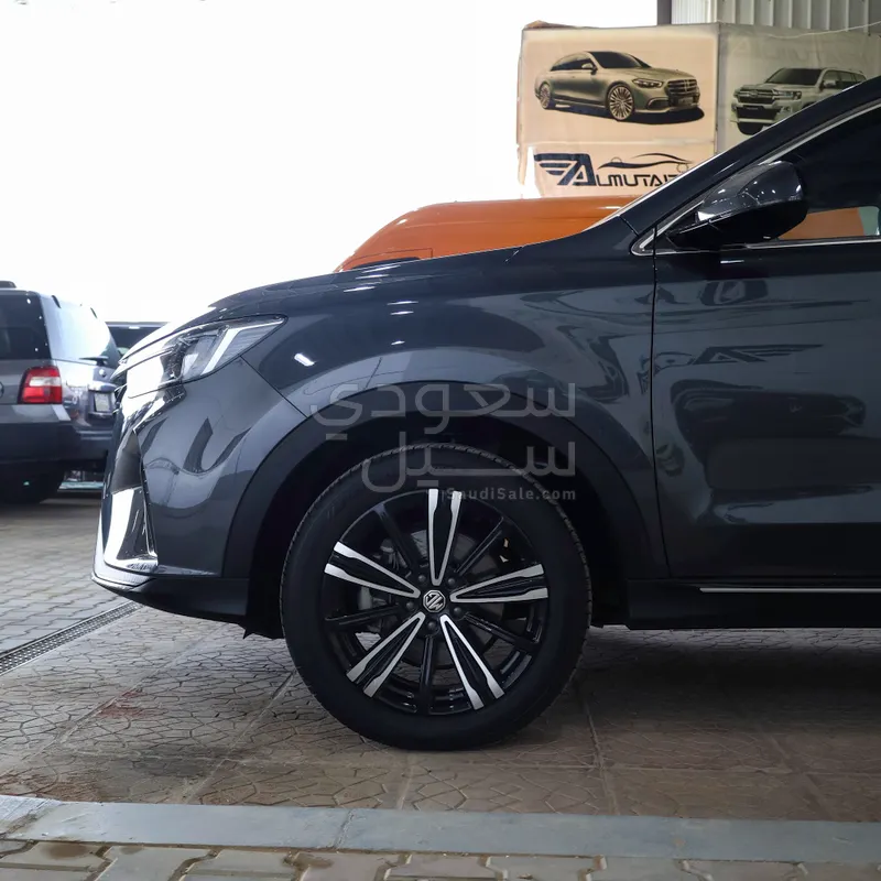 2024 ام جي ار اكس 5