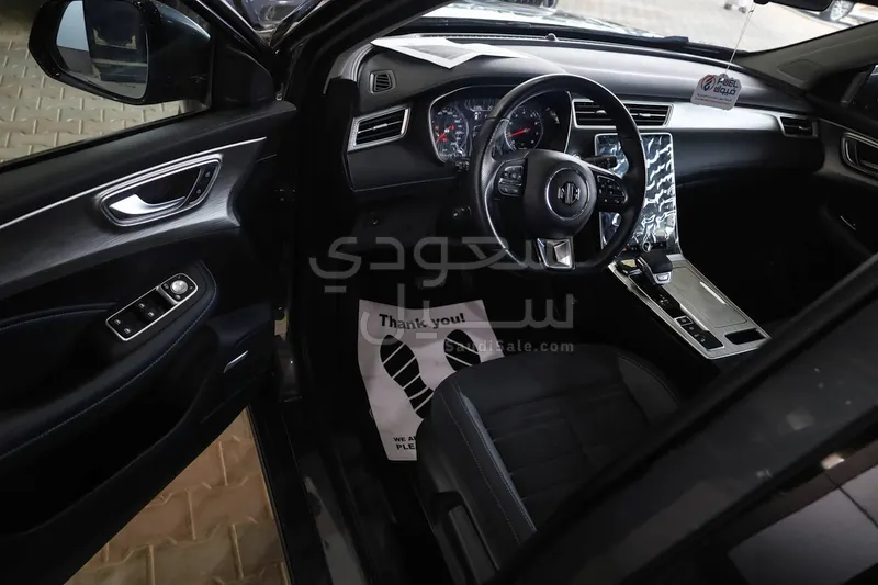 2024 ام جي ار اكس 5