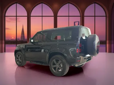 2025 لاند روفر ديفيندر 90