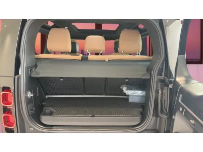 2025 لاند روفر ديفيندر 90