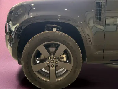 2025 لاند روفر ديفيندر 90