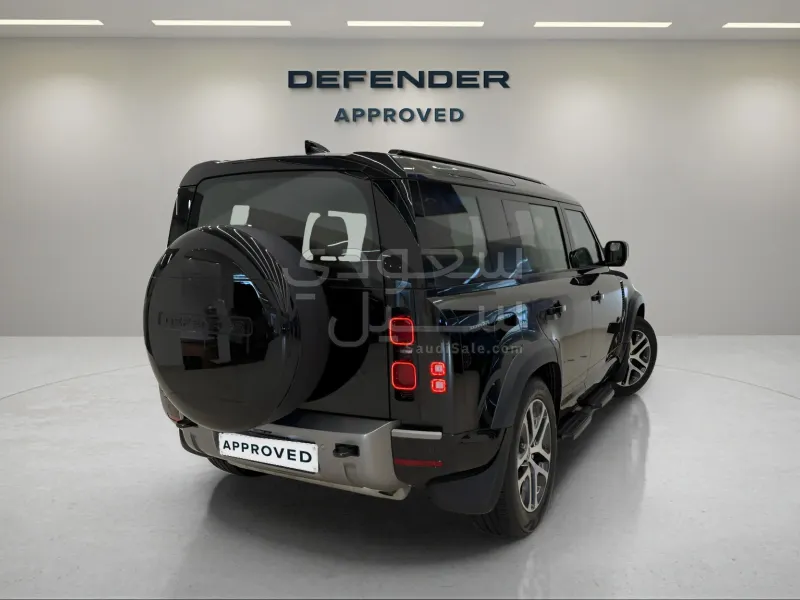 2025 لاند روفر ديفيندر اكس 110