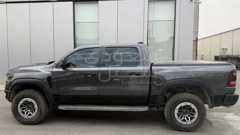 2024 دودج رام تي ار اكس