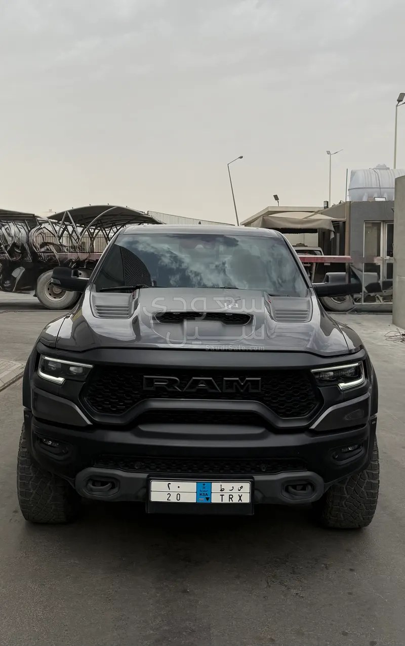 2024 دودج رام تي ار اكس