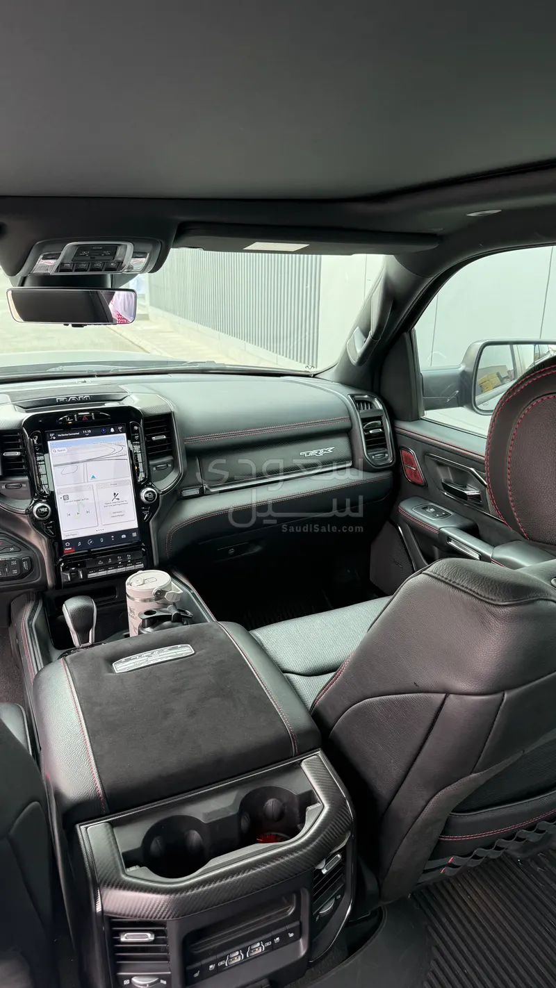 2024 دودج رام تي ار اكس