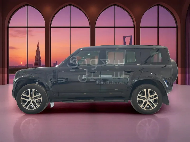 2024 لاند روفر ديفيندر اكس 110