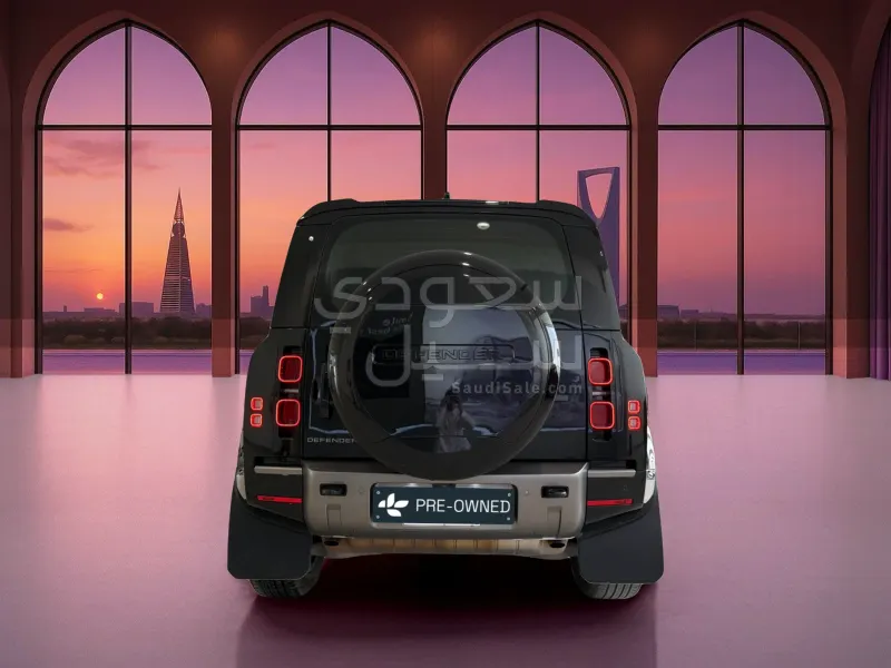 2024 لاند روفر ديفيندر اكس 110