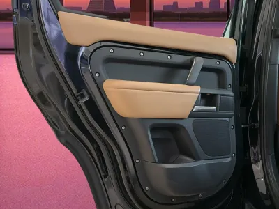 2024 لاند روفر ديفيندر اكس 110