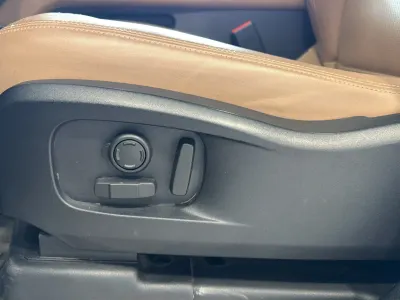 2024 لاند روفر ديفيندر اكس 110