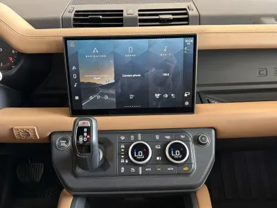 2024 لاند روفر ديفيندر اكس 110