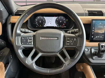 2024 لاند روفر ديفيندر اكس 110