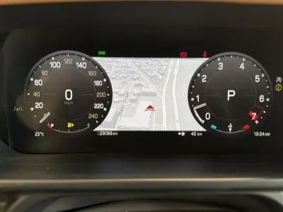 2024 لاند روفر ديفيندر اكس 110