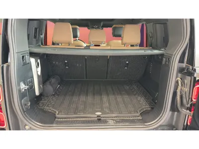 2024 لاند روفر ديفيندر اكس 110