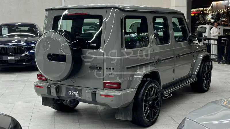 2022 مرسيدس - بنز جي 63 أي إم جي