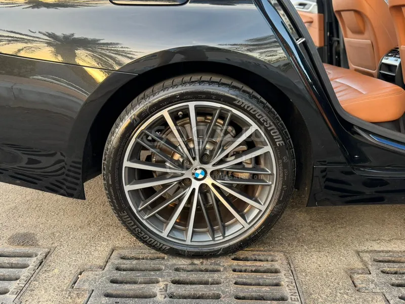 2022 بي ام دبليو الفئة الخامسة 520 أي