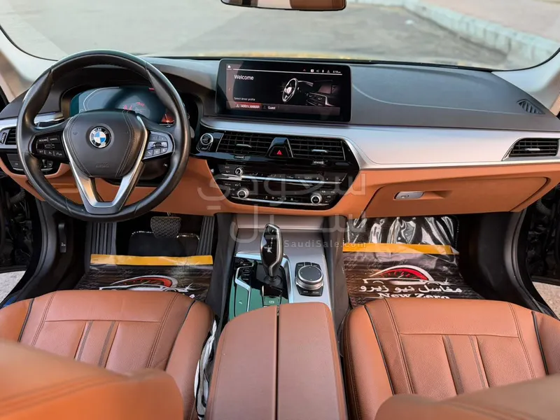 2022 بي ام دبليو الفئة الخامسة 520 أي