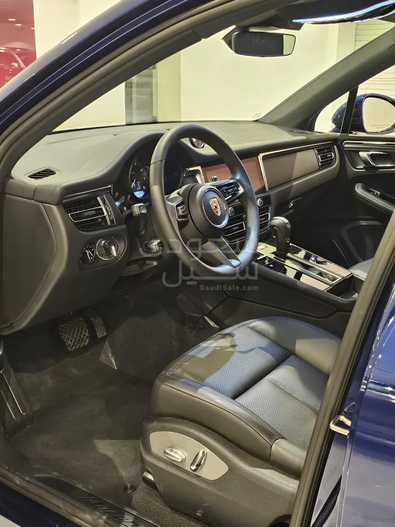 2025 بورش ماكان