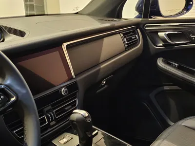 2025 بورش ماكان