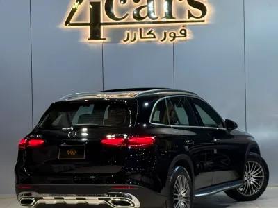 2025 مرسيدس - بنز جي إل سي 300