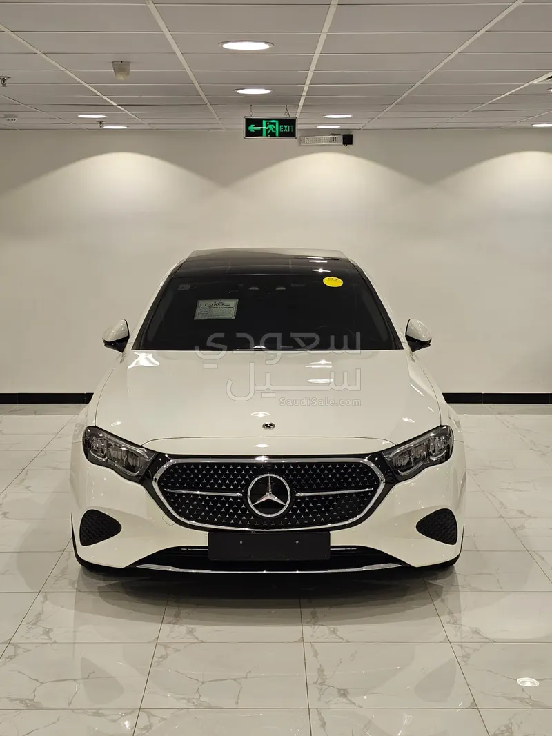 2025 مرسيدس - بنز إي 200