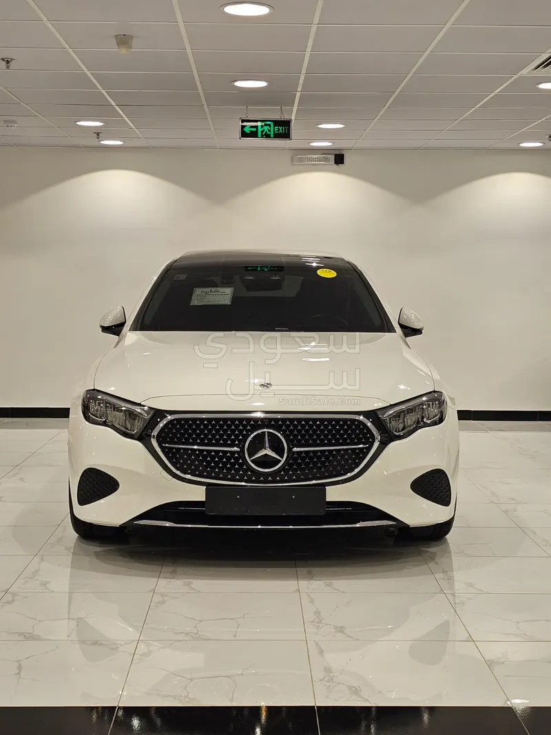 2025 مرسيدس - بنز إي 200