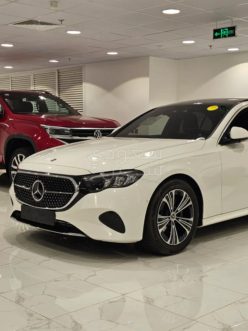 2025 مرسيدس - بنز إي 200