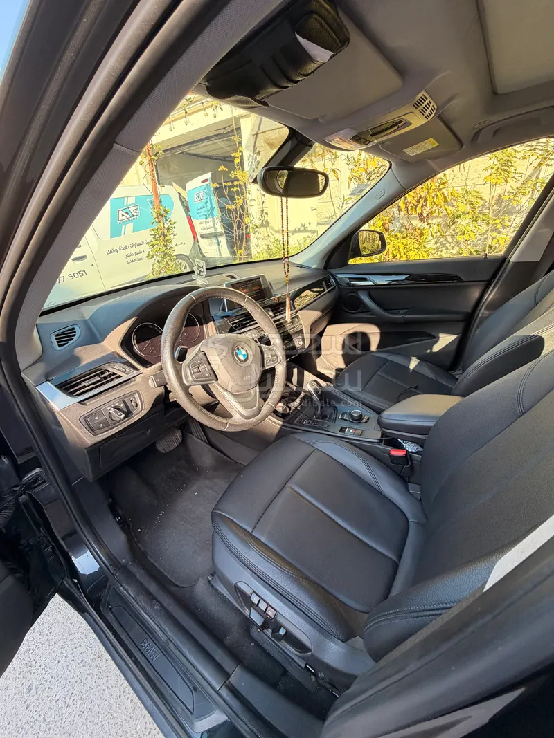 2020 بي ام دبليو الفئة اكس 1