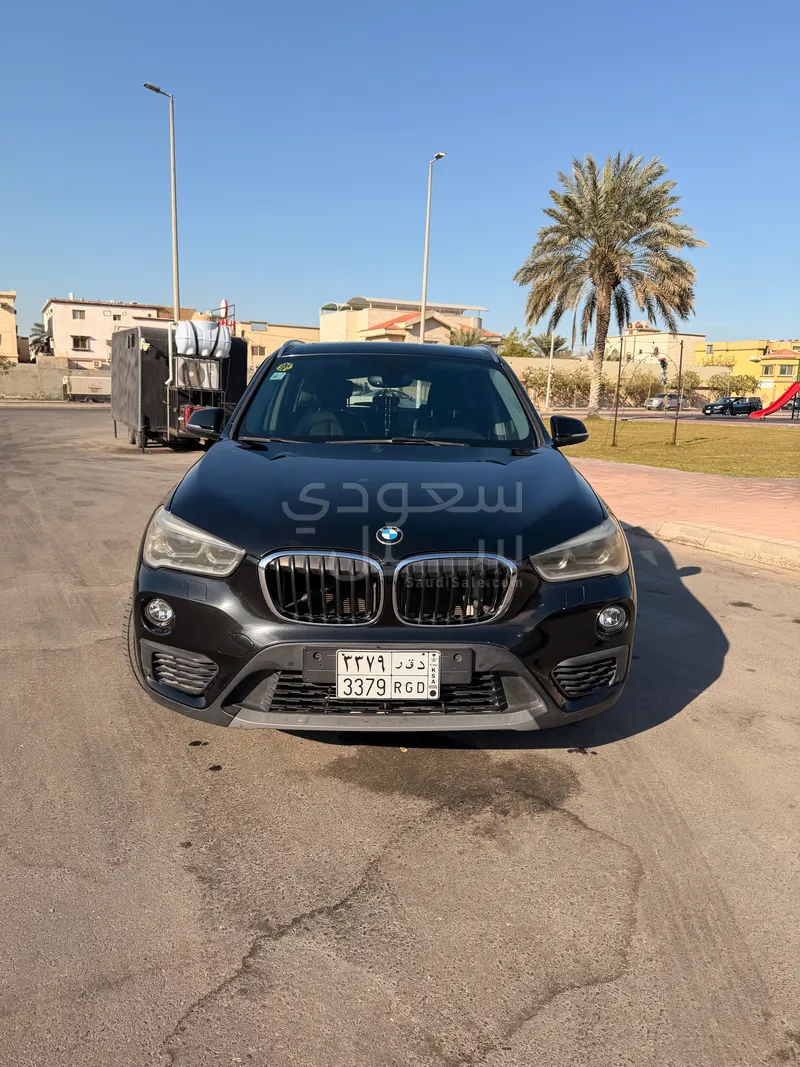 2020 بي ام دبليو الفئة اكس 1