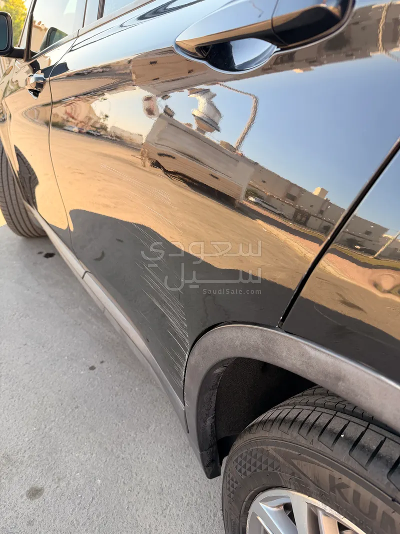 2020 بي ام دبليو الفئة اكس 1