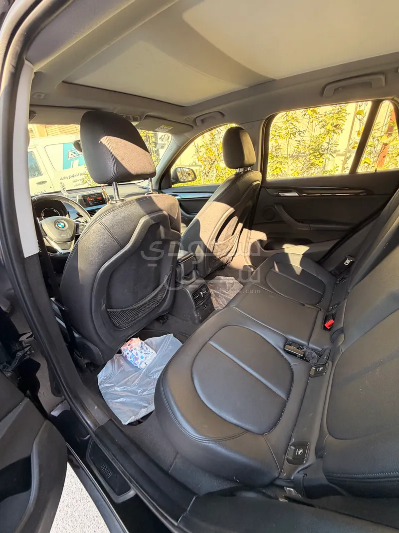 2020 بي ام دبليو الفئة اكس 1