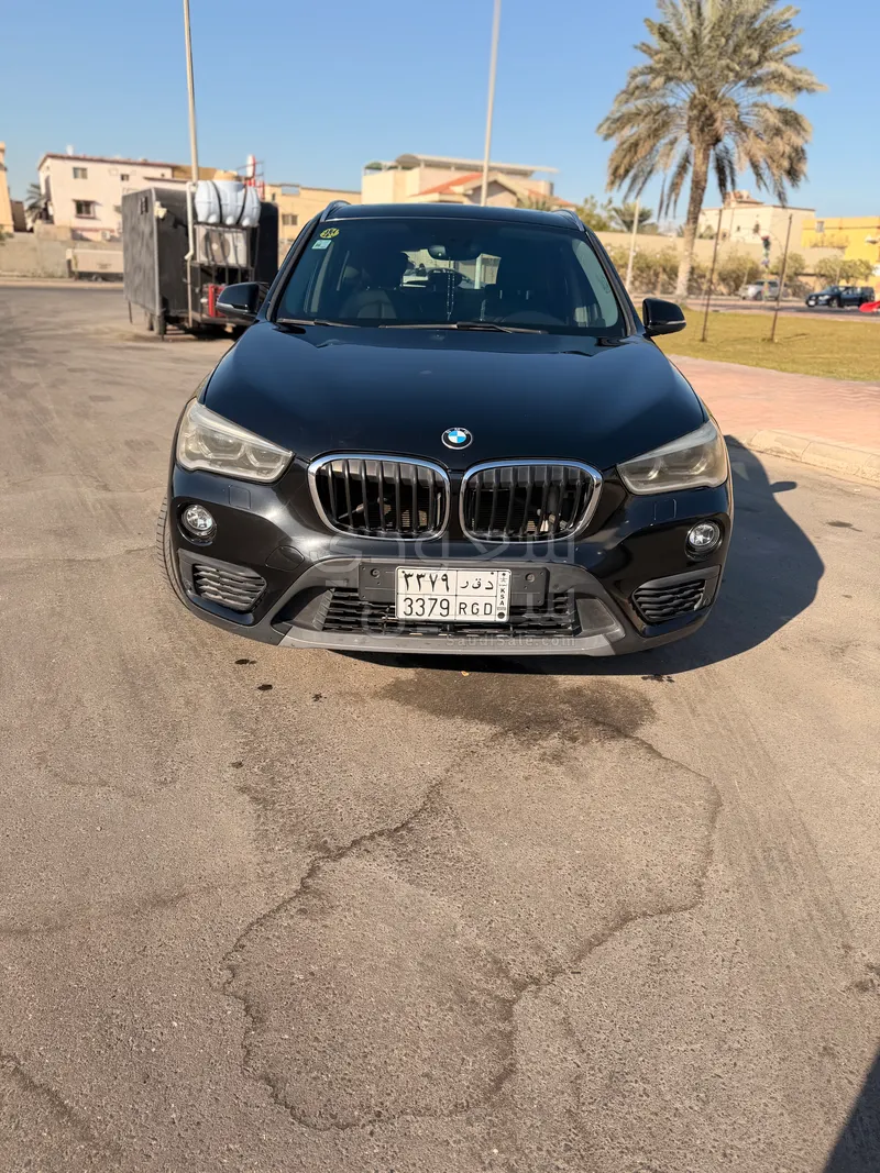 2020 بي ام دبليو الفئة اكس 1