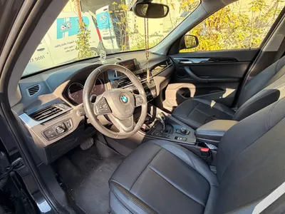 2020 بي ام دبليو الفئة اكس 1