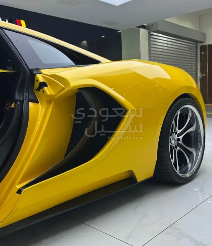 2013 مكلارين سي 12