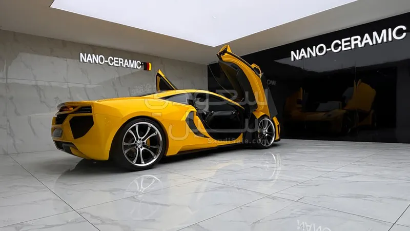 2013 مكلارين سي 12