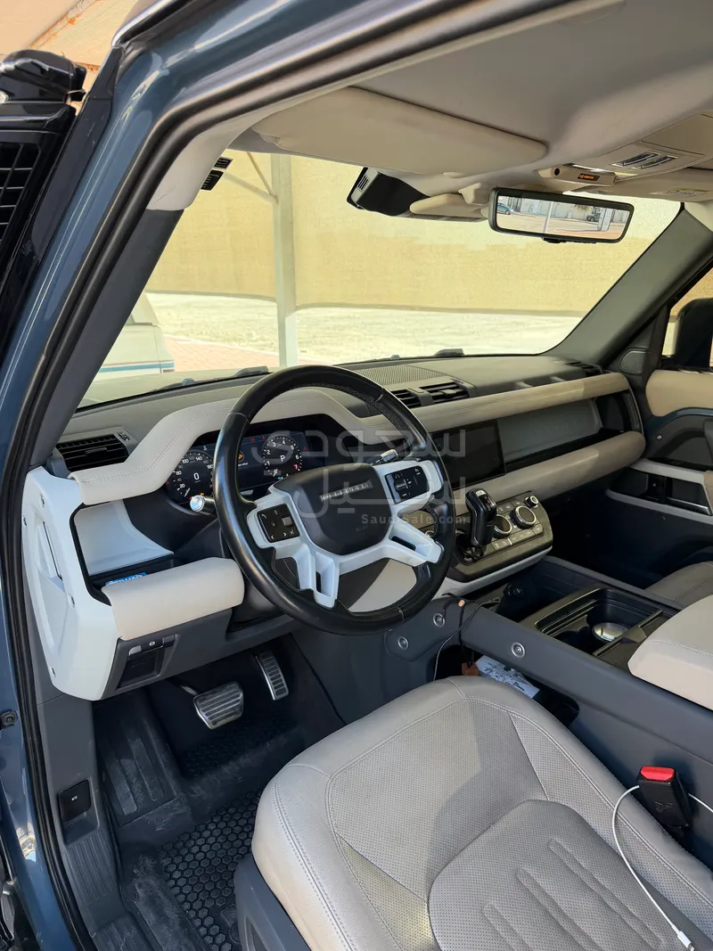2021 لاند روفر ديفيندر 90