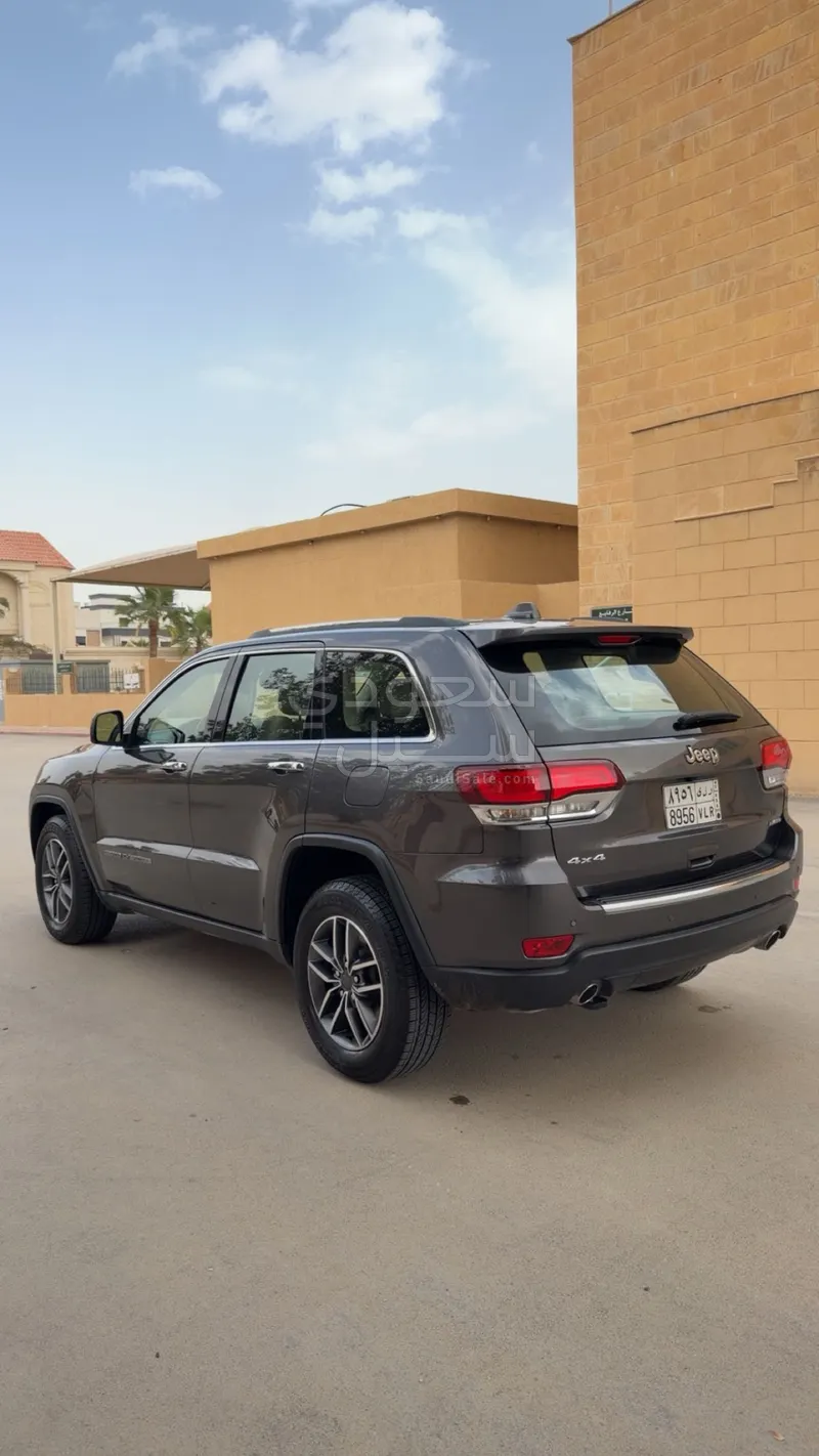 2021 جييب شيروكي ليمتد