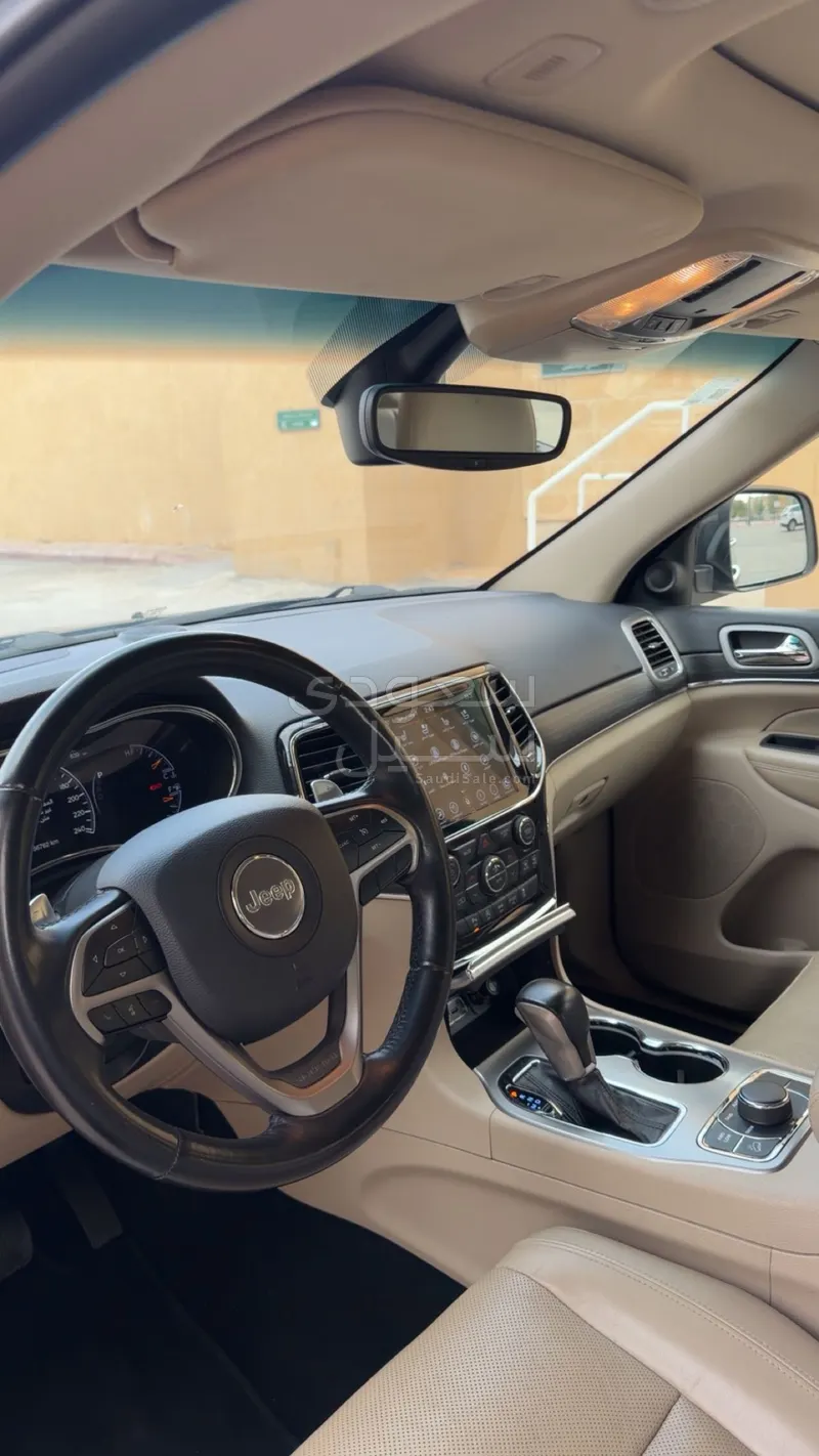 2021 جييب شيروكي ليمتد