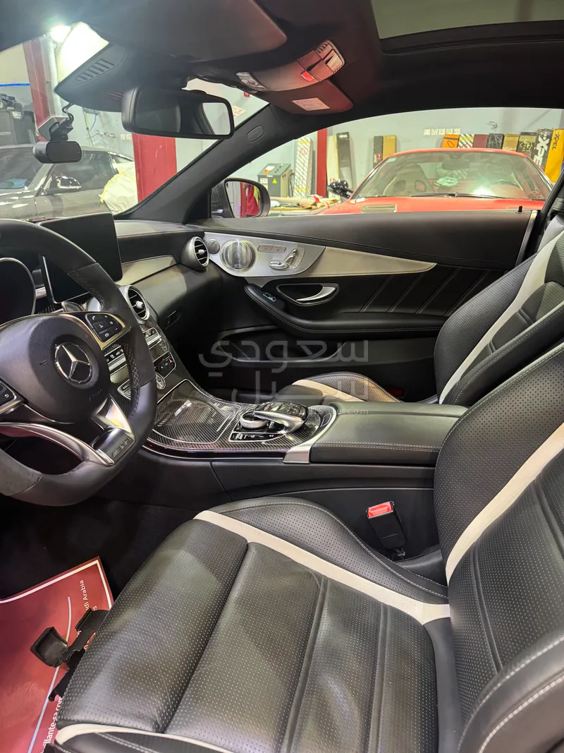 2017 مرسيدس - بنز سي 63إٍس أي إم جي