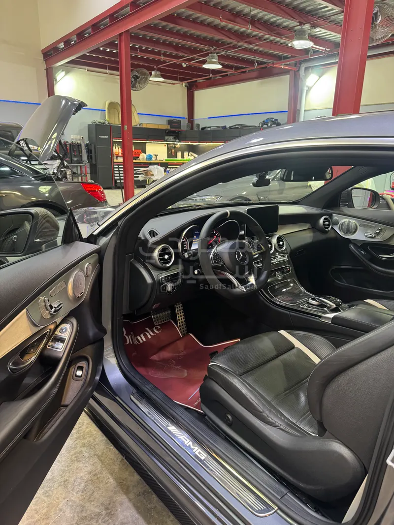 2017 مرسيدس - بنز سي 63إٍس أي إم جي