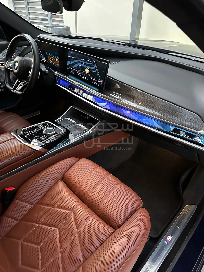 2023 بي ام دبليو الفئة السابعة 740 إل أي