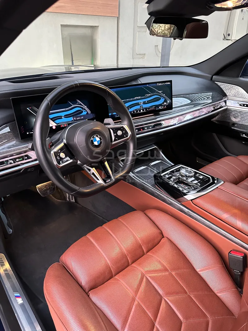 2023 بي ام دبليو الفئة السابعة 740 إل أي