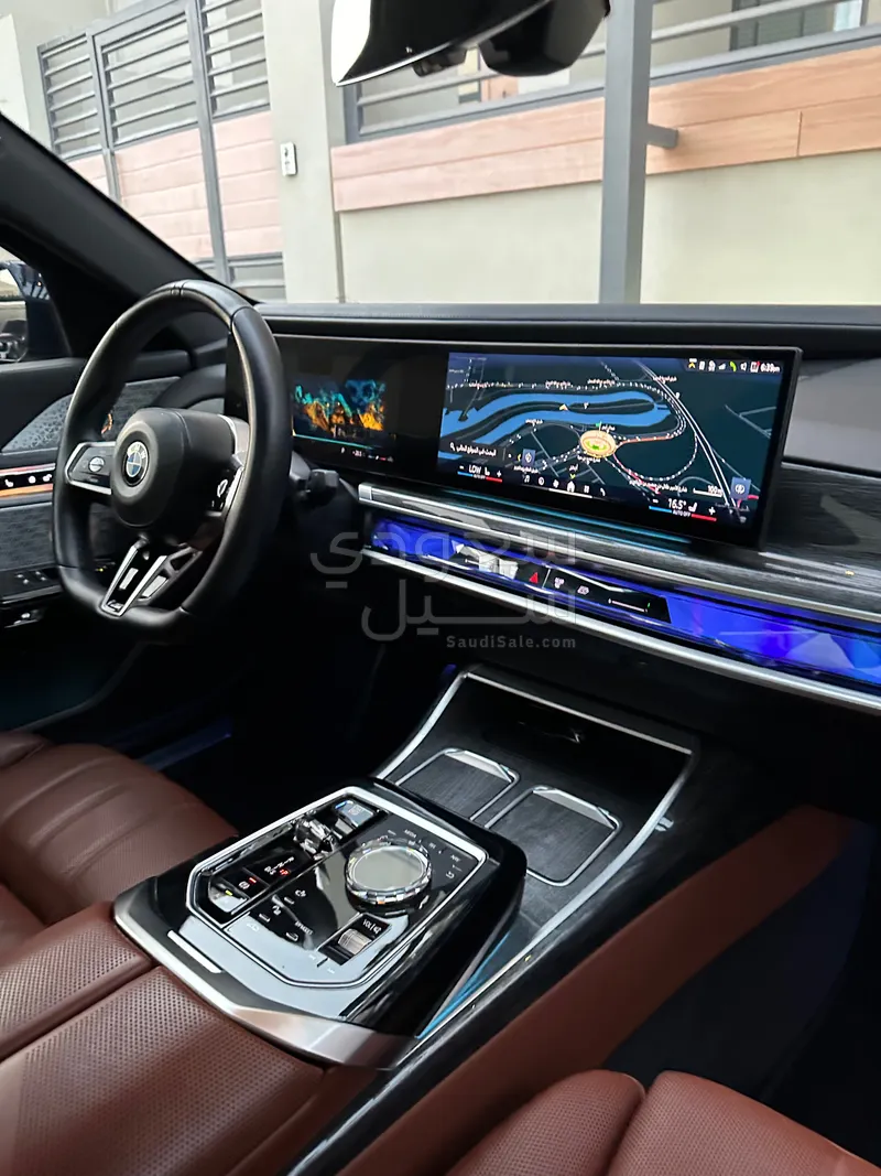 2023 بي ام دبليو الفئة السابعة 740 إل أي