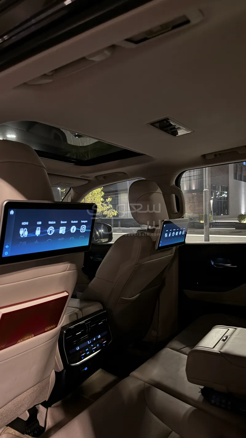 2023 تويوتا لاند كروزر في اكس