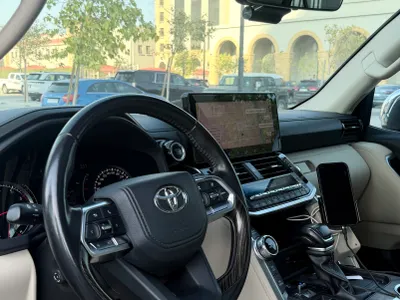 2023 تويوتا لاند كروزر في اكس