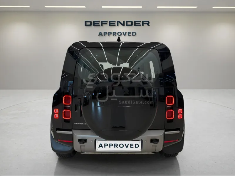 2025 لاند روفر ديفيندر اكس 110